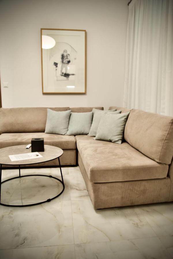 Odi Artspitality Apartment โวโลส ภายนอก รูปภาพ